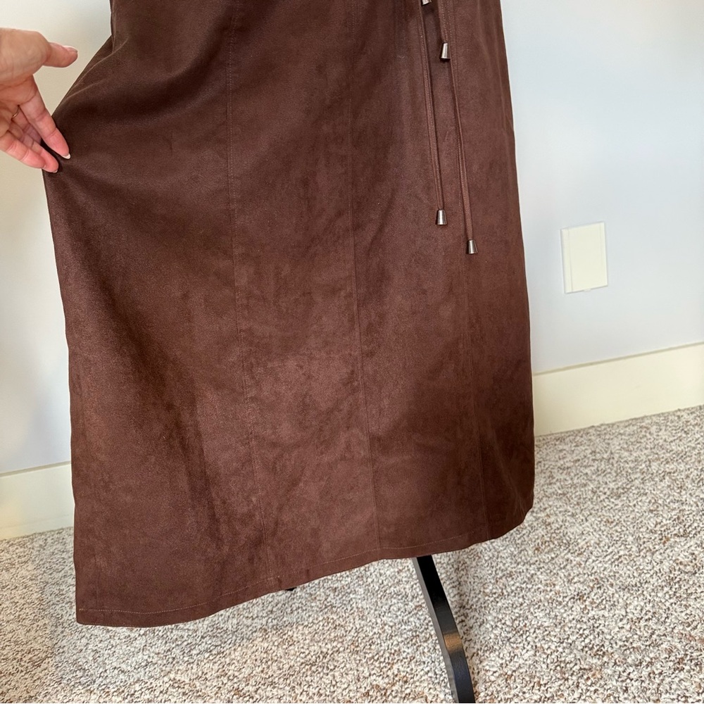 LONDON FOG Limited Edition Faux Suede A-line Skirt Chocolate Brown Size 10 - Picture 7 of 11